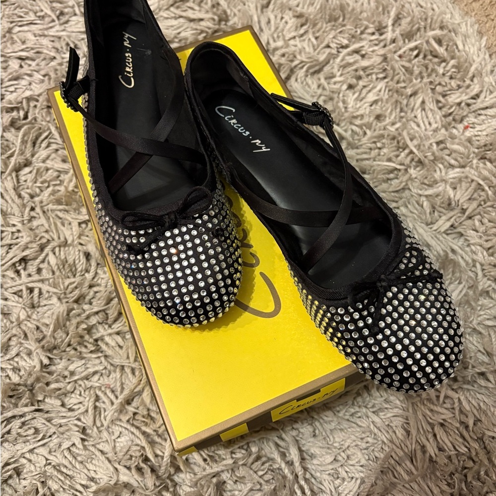 NIB Circus NY by Sam Edelman Ziri Jewel Black Studded Ballet Flats - Picture 2 of 6